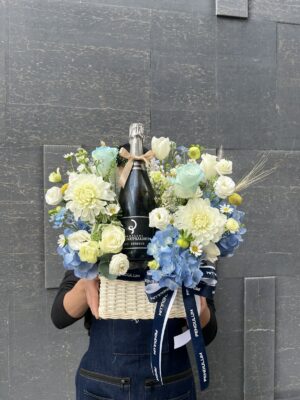 กระเช้าดอกไม้ไวน์